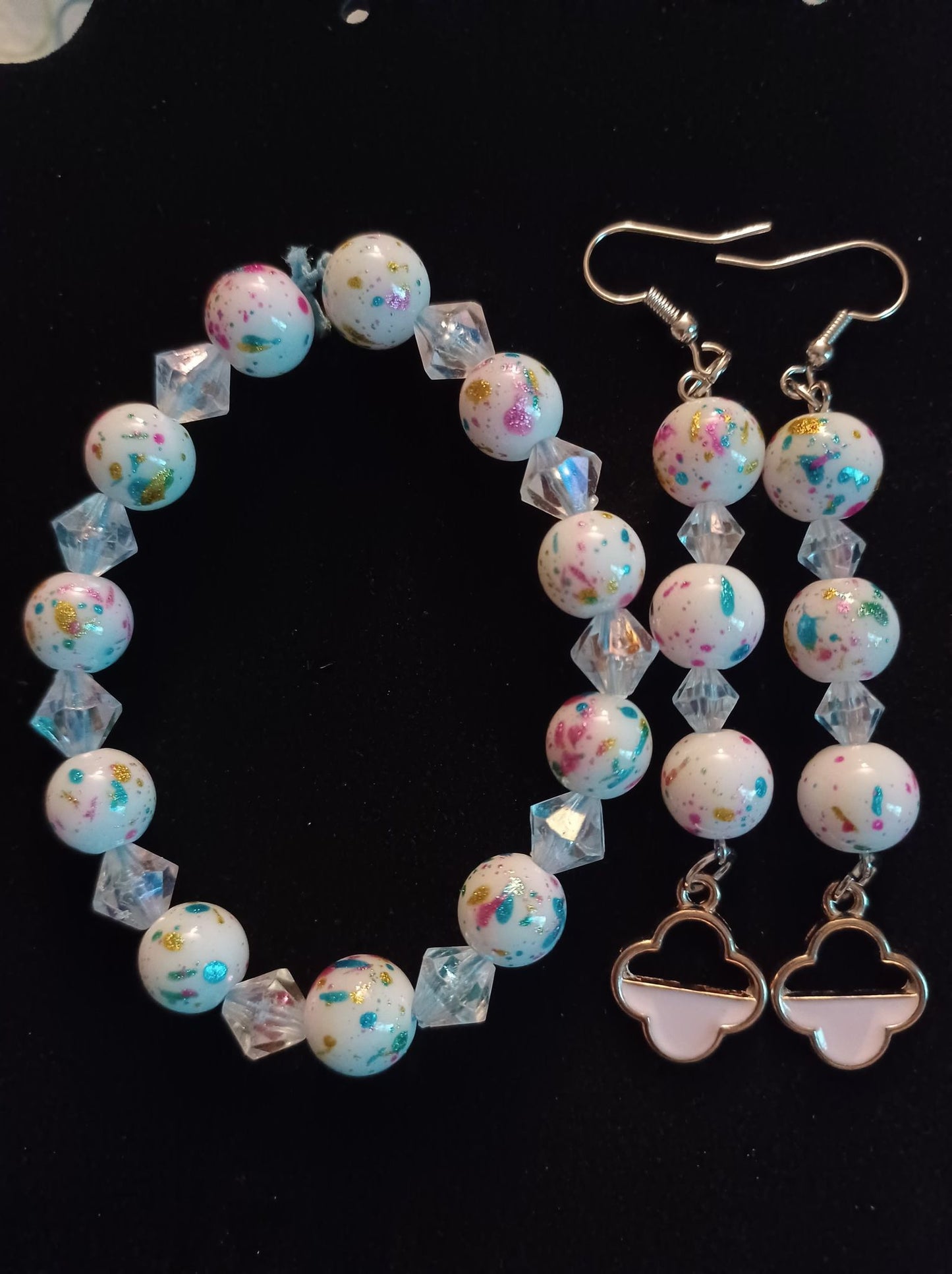 2-pc earring & bracelet set