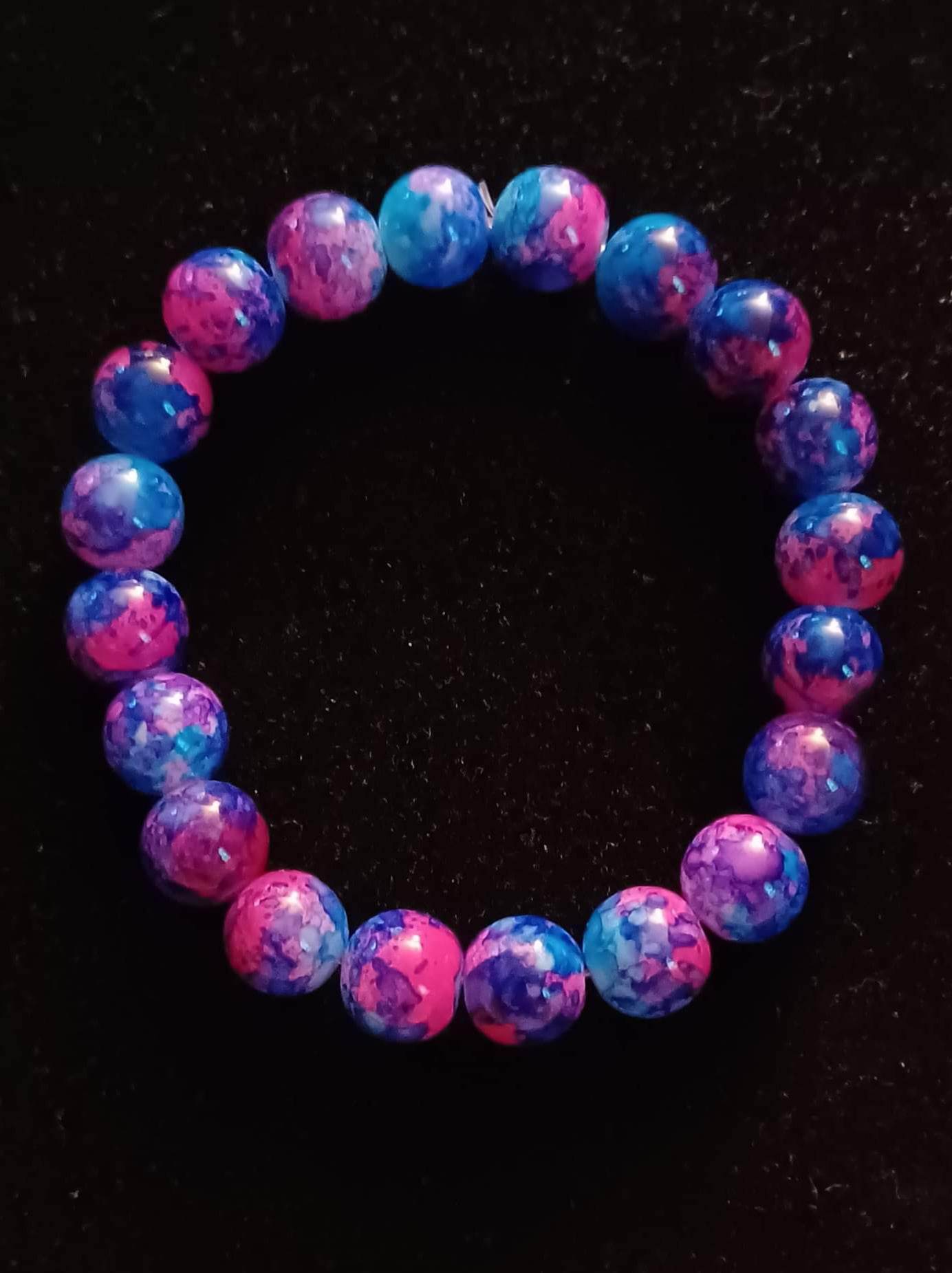 Cool tie-dye stretch bracelet