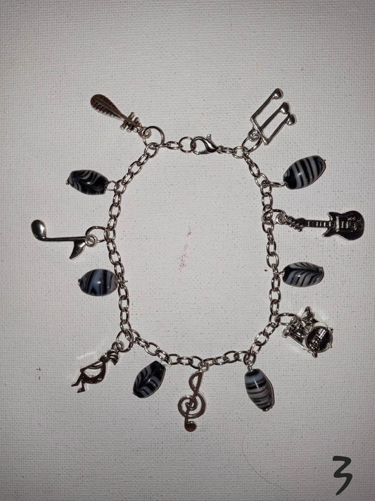 Music bracelet w/charms & beads